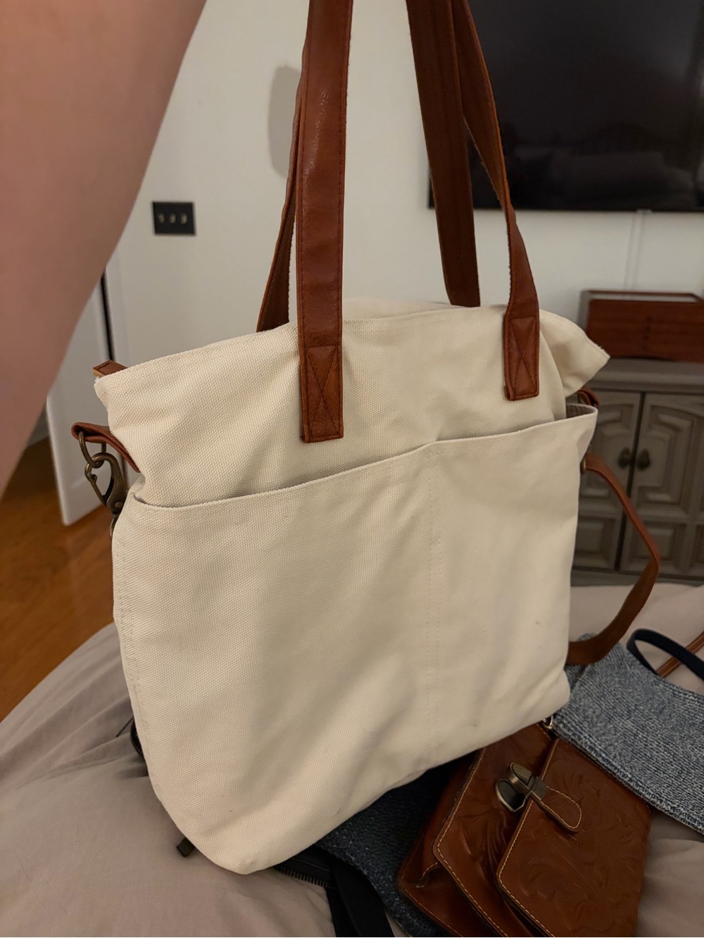 Simple Modern Classic Women’s Tote Bag with Brown Leather Trim